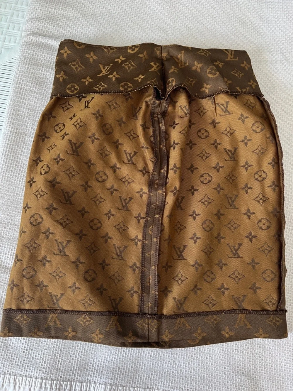 Custom tailor made Louis Vuitton Monogram Jacquard Pencil Skirt - Picture 7 of 12